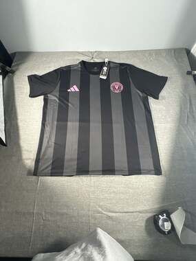 Adidas Inter Miami CF Lionel Messi #10 2024 Away Fan Jersey XL Black/Pink